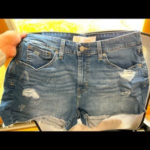 Levi distressed shorts, high waist, size 12 (W31). Barely worn & in great shape!